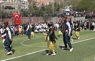 Kulp’ta 23 Nisan Ulusal Egemenlik ve Çocuk Bayramı...