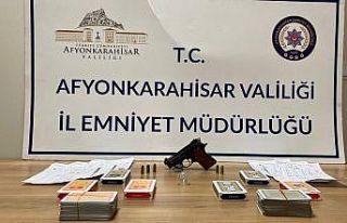 Kumar oynayan 8 kişiye 12 bin 733 TL para cezası...