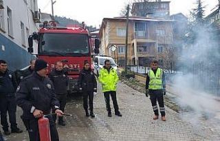 Küre’de polis memurlarına yangın eğitimi