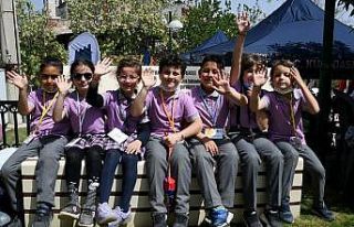 Kuşadalı çocuklar hayallerini renklerle anlattı