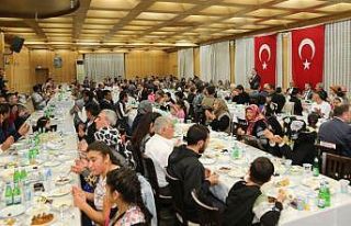 Kütahya protokolü Romanlarla iftarda bir araya geldi