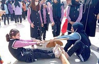 Lise öğrencileri doyasıya eğlendi