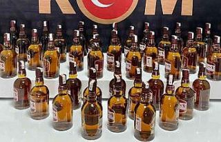 Litrelerce kaçak alkolü satamadan yakalandılar