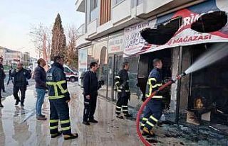 Lüleburgaz’da mobilya mağazası yandı