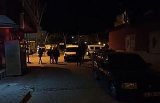 Magandalar gecenin sessizliğini silah sesleriyle...