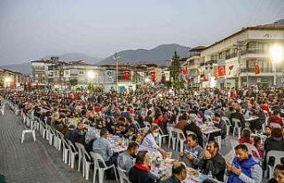 Mahalle iftarları binlerce kişiyi buluşturuyor