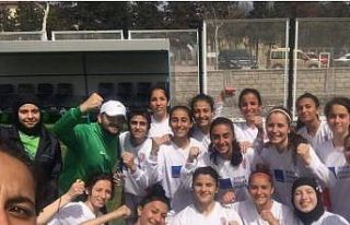 Malatya kadın futbol takımı deplasmanda coştu