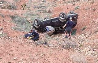 Malatya’da otomobil şarampole yuvarlandı: 1 yaralı
