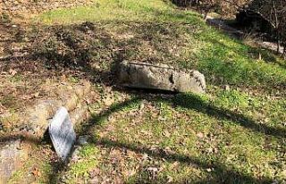 Maltepe’de tarihi tekke harabeye döndü