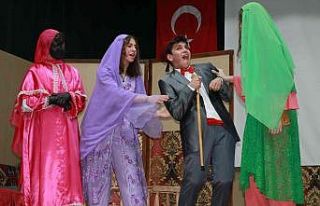 Manisa’da ‘Kanlı Nigar’ orta oyunu ilgiyle...