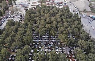 Manisalılar Kadir Gecesi’nde Yunus Emre ve Tapduk...