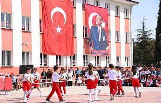 Manisa’nın ilçelerinde 23 Nisan coşkusu