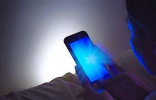 Mavi ışıktan kaçınmak için bunlara dikkat edin