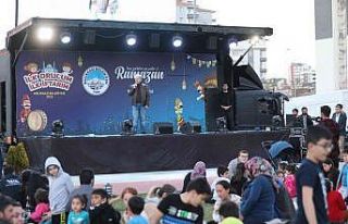 Melikgazi’de çocuklar Ramazan coşkusunu yaşayarak...