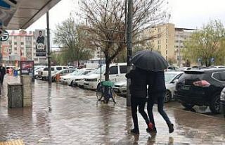 Meteoroloji uyarmıştı, Iğdır’da ’Nisan yağmurları’...