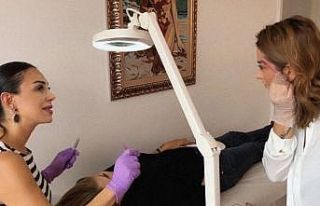 ’’Microblading uygulamasıyla doğala yakın kaşlar...