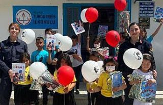 Milas’ta Jandarma 23 Nisan’ı okulda kutladı