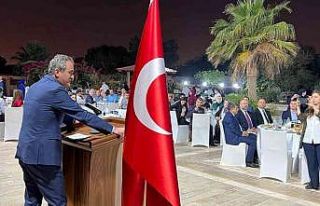 Milli Eğitim Bakanı Özer, Katar’da öğretmenler...