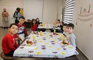 Minikler iftar sofrasında buluştu