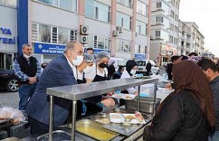 Mudanya iftar sofrasında buluştu
