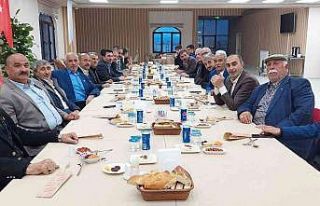 Muhtarlar tam kadro iftar yemeğinde buluştu