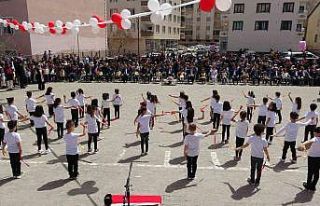 Muş’ta 23 Nisan Ulusal Egemenlik ve Çocuk Bayramı...