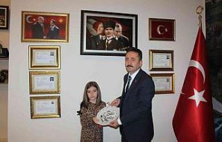 Müzelerin ücretsiz kütüphanelerin açık kalmasını...