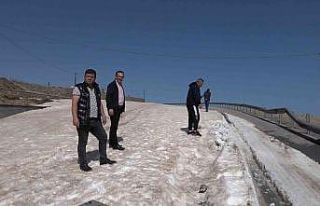 Nemrut kalderasında kış devam ediyor