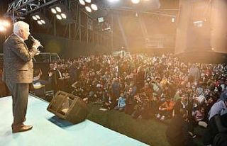 Nihat Hatipoğlu, Çayırova’da Ramazan etkinliğine...