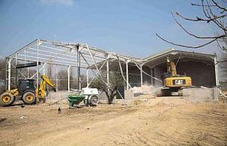 Nilüfer’de tarım alanı üzerindeki kaçak yapılar...