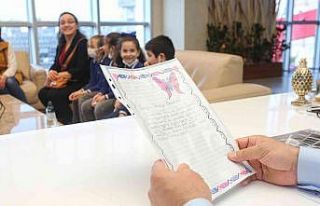 Öğrencilerden Başkan Sandıkçı’ya teşekkür...