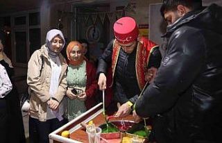 Öğrencilere Osmanlı macunu ikram edildi