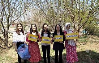 Öğrencilerin yaptığı oyuncaklar, çocukların...