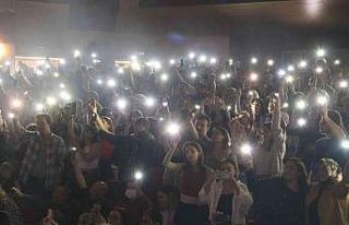 Öğrencisi olduğu üniversitede konser verdi