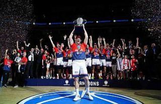 Oğuz Savaş: “Bütün Türk milletine armağan...