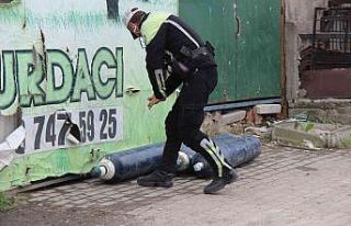 Oksijen tüplerini bomba zannettiler