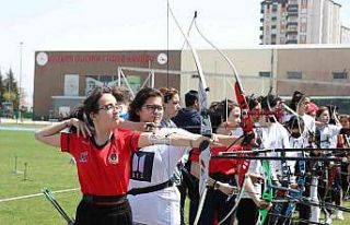 Okul sporları okçuluk müsabakaları başladı