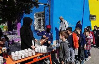 Okulda öğrencilere eski Ramazan geleneklerini yaşattılar