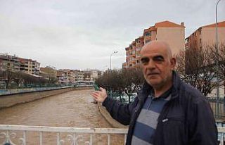 Oltu Çayının debisi yükselmeye başladı