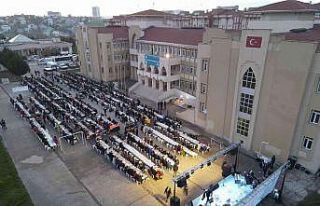 On binler “gönül sofralarında” buluştu