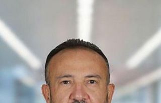 Op. Dr. Gökhan Aktürk: "Burun estetiği fonksiyonel...