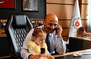 Oral, koltuğunu devretti