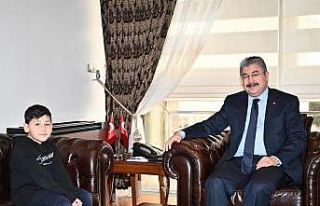 Osmaniye Valisinden gönülleri fetheden davranış