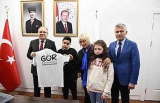 Otizm Farkındalık Günü’nde Vali Tutulmaz’ı...