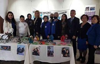 Otizmli çocuklara destek için sergi açıldı