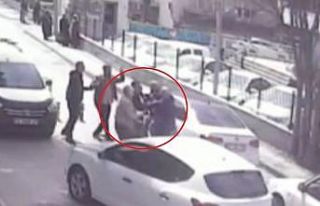 (Özel) Bursa’da sürücüler birbirine girdi, trafikte...