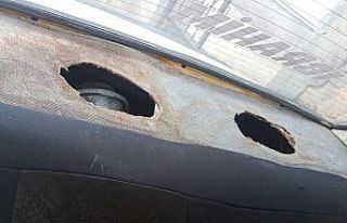 Park halindeki otomobilin ses sistemleri çalındı