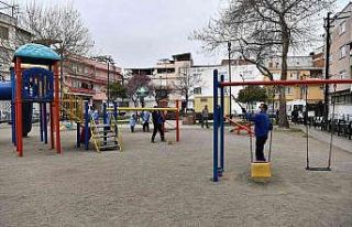 Parklara bahar dokunuşu