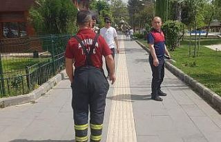 Parktaki yangın ihbarı ekipleri harekete geçirdi