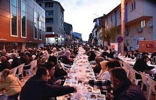 Pazaryeri’nde 4 bin vatandaş birlikte iftar açmanın...